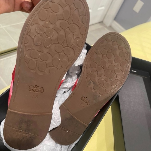 COACH Women’s Pink Two-Tone Slide Sandals - Picture 4 of 4